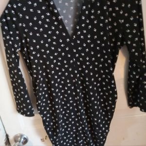 A Pea In The Pod Black White  Long Sleeve V-Neck Maternity Shirt M